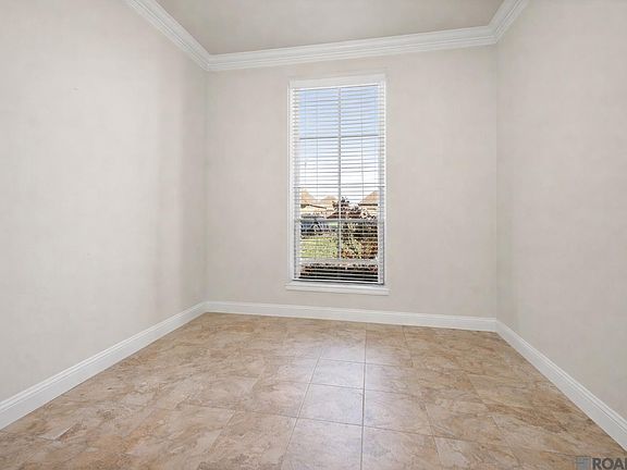 5th image of 13711 Fig Dr