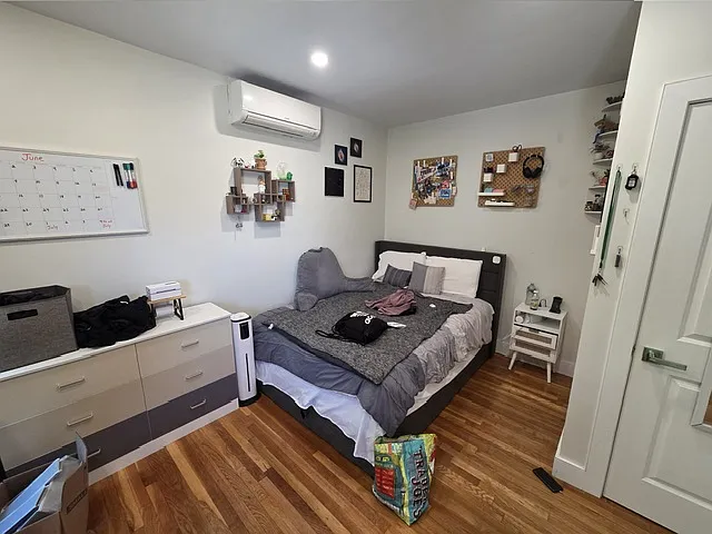 42 Thorndike St #2 — Photo 8
