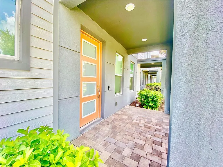 7206 Carrickbend Ln — Photo 4