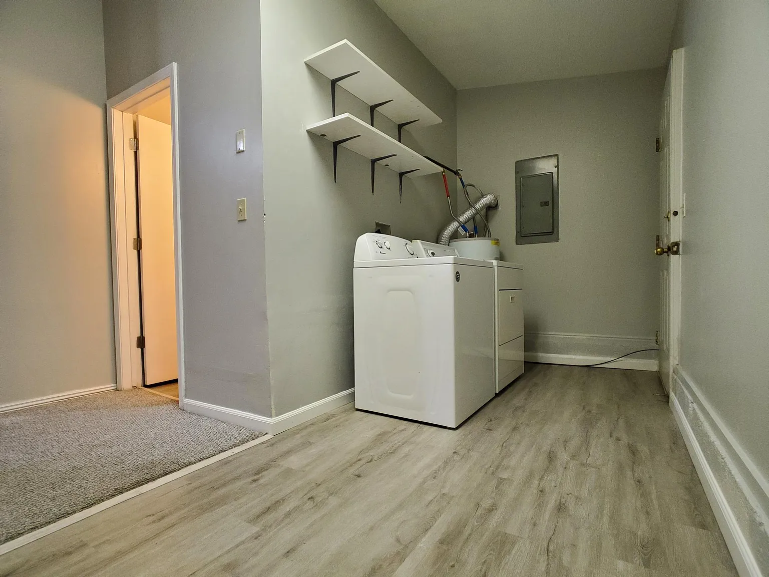 1 bed, 800 sqft, $900 — Photo 3