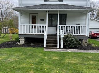 663 Clark St, Conneaut, OH 44030