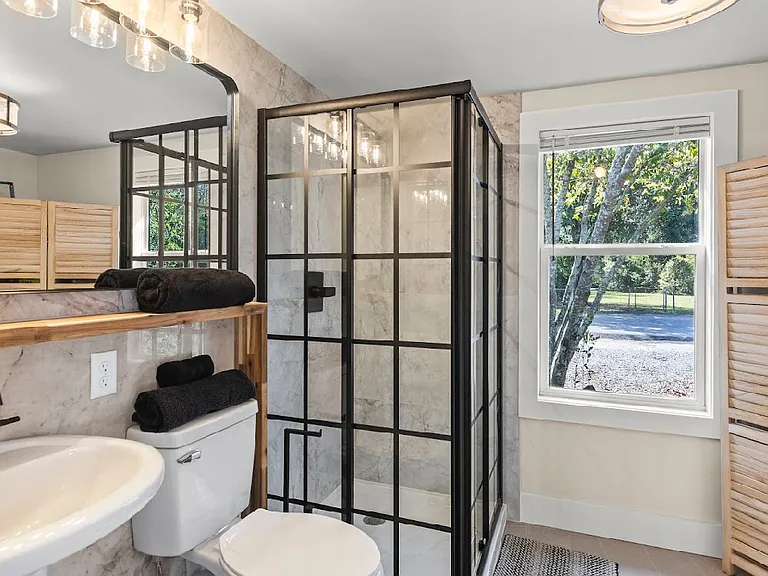 12 N Runyan St — Photo 3