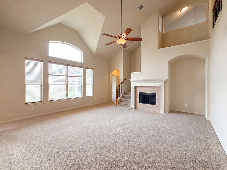 4715 Autumn Pine Ln — Photo 11