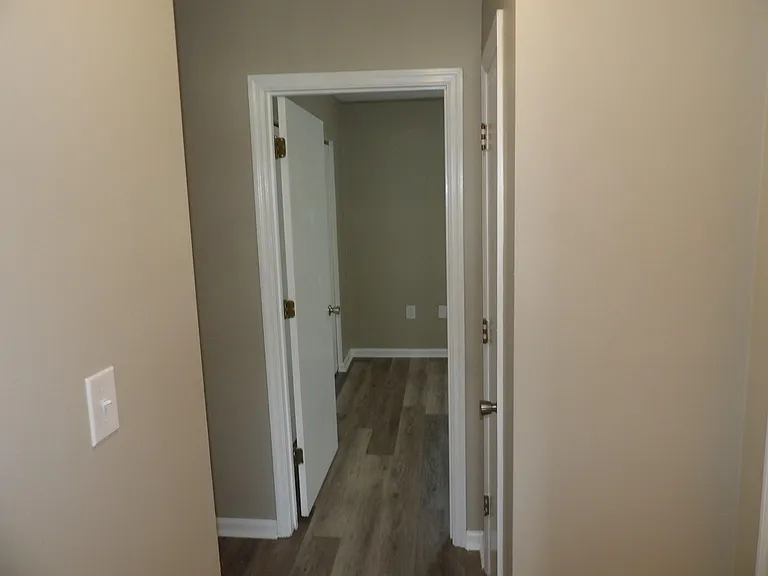 902 Plaza Dr #5 — Photo 41