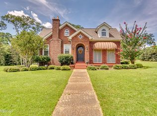 211 W Maud Ave, Mendenhall, MS 39114