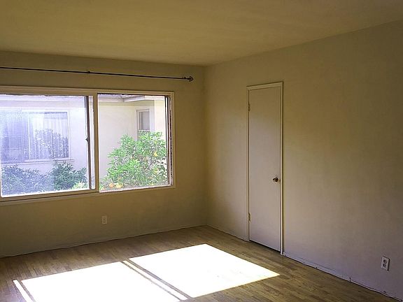 2nd image of 1517 S Bedford St APT 5