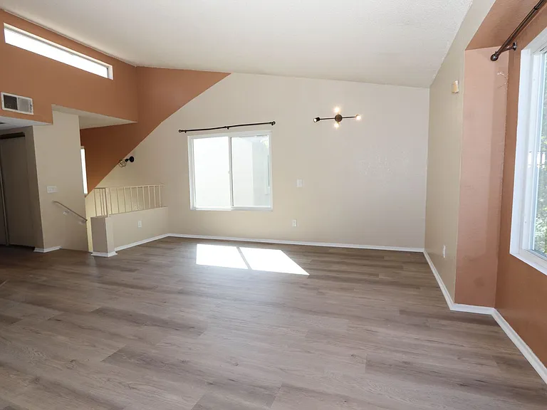 24210 Sylvan Glen Rd #F — Photo 4