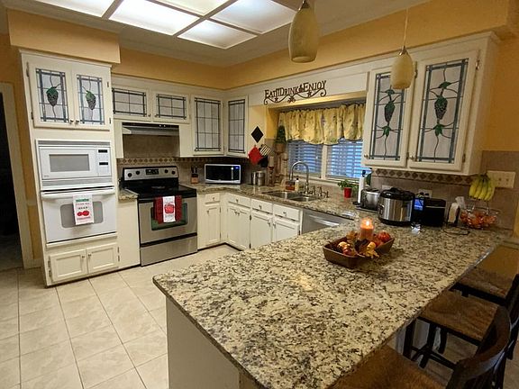 2nd image of 434 Dogwood Trl