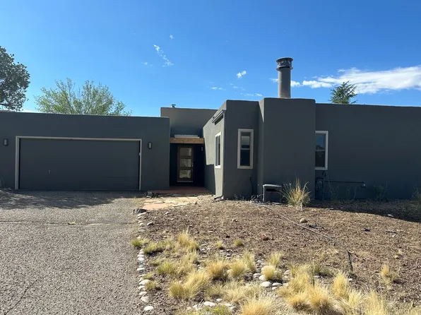 725 Tramway Ln NE #8, Albuquerque, NM 87122