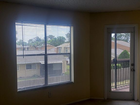2nd image of 2030 Cascades Blvd Unit 203