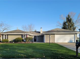 10134 N Surfside Cir, Aurora, OH 44202