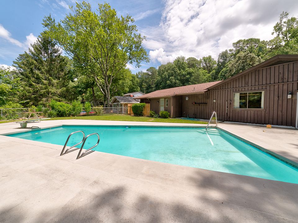 1st image of 3736 Allsborough Dr