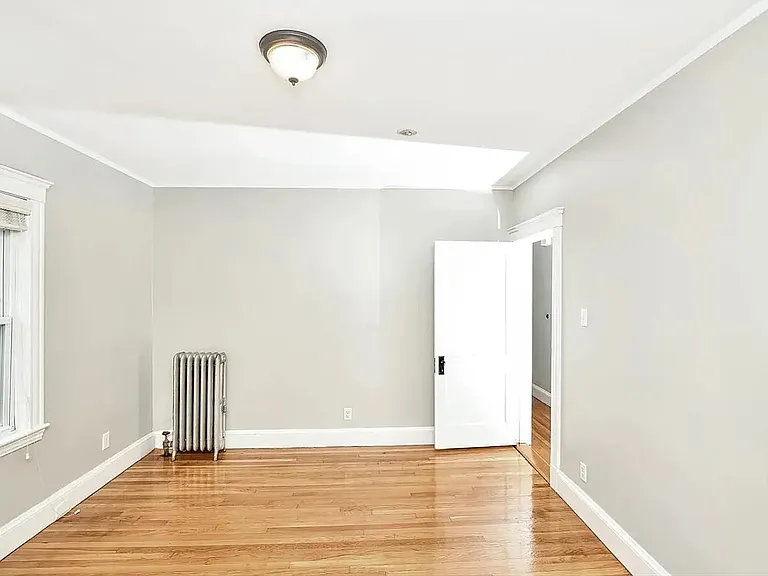 559 Adams St #2 — Photo 6