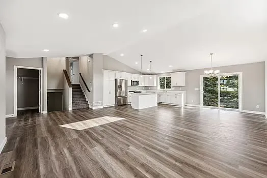 524 Rambling Creek Dr SE — Photo 2