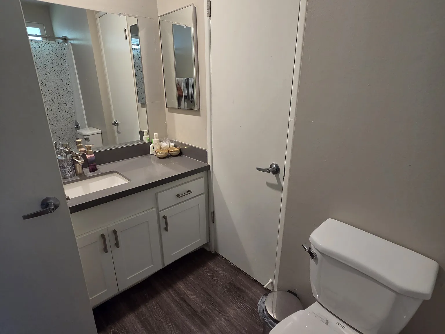 124 N Tustin Ave — Photo 4