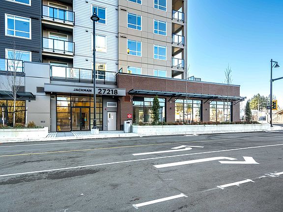 4th image of 27218 Aldergrove Town Centre Dr #404
