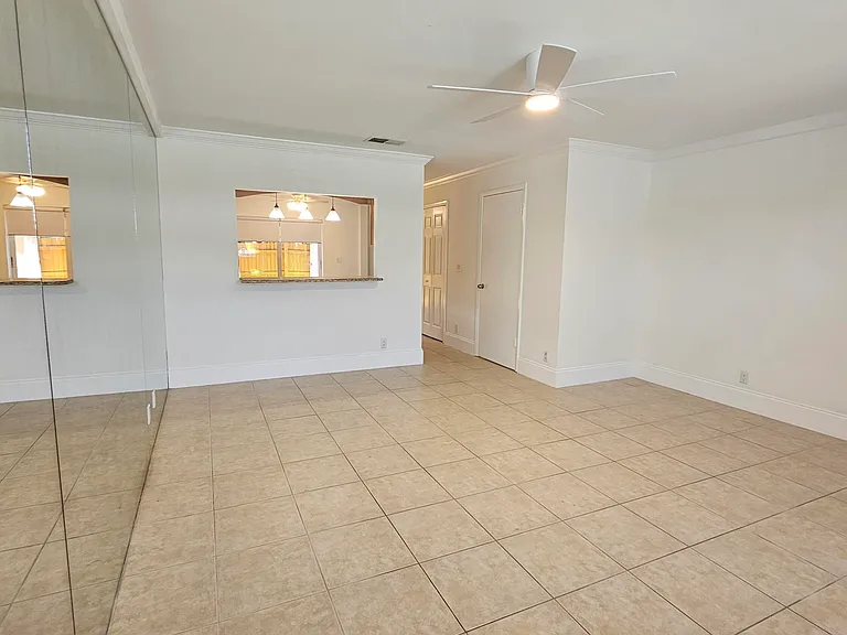 1917 NE 3rd St #109 — Photo 9
