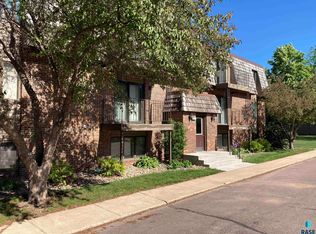 3604 S Gateway Blvd APT 301, Sioux Falls, SD 57106