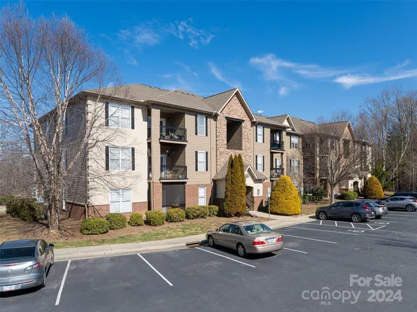 202 Brickton Village Cir Unit 304, Fletcher, NC 28732
