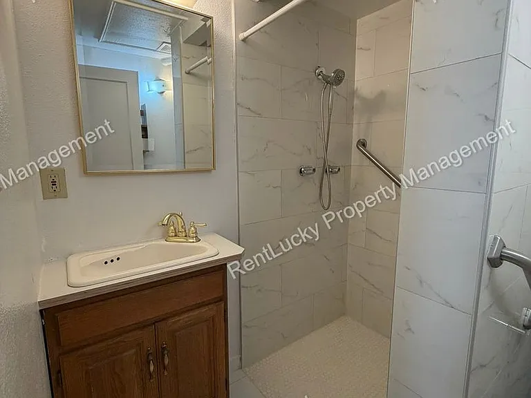 5154 S Augusta St #A — Photo 8
