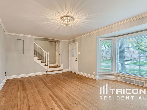 3rd image of 2326 Kensington Ave