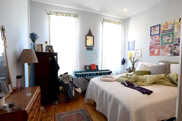 Rented by null | media 4