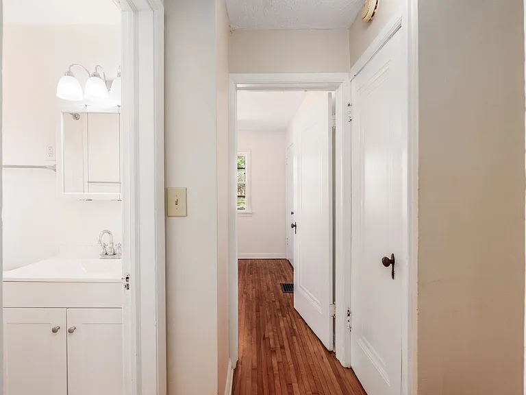 134 W Tulane Rd #B — Photo 19