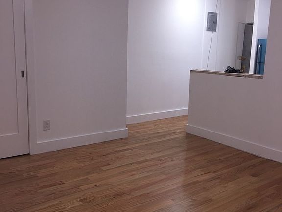 5th image of 973 44th St APT 2A