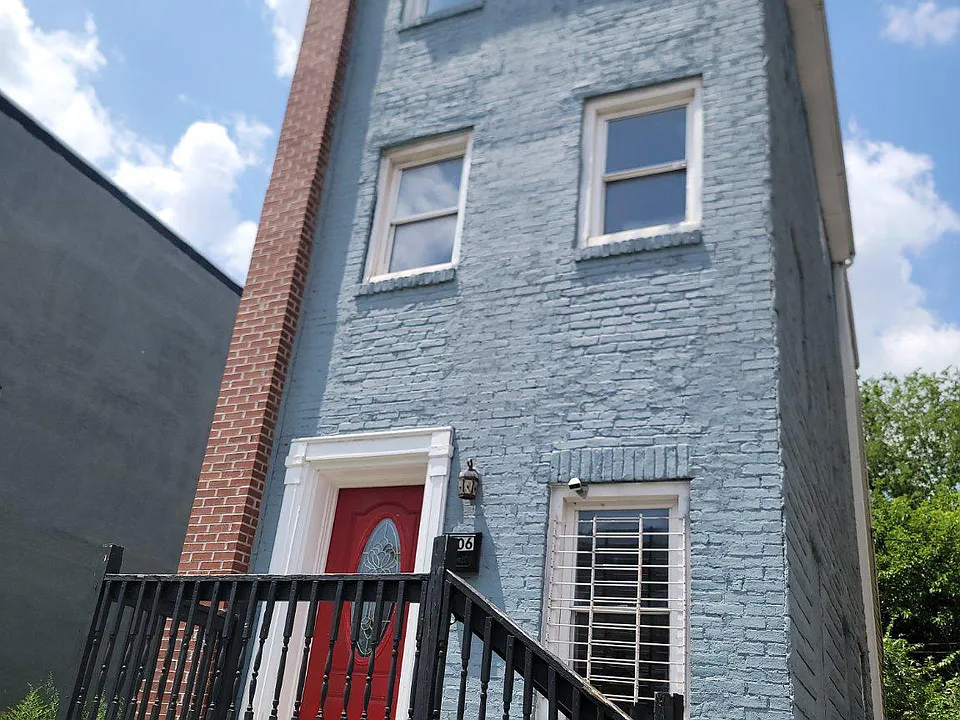 306 N Gilmor St