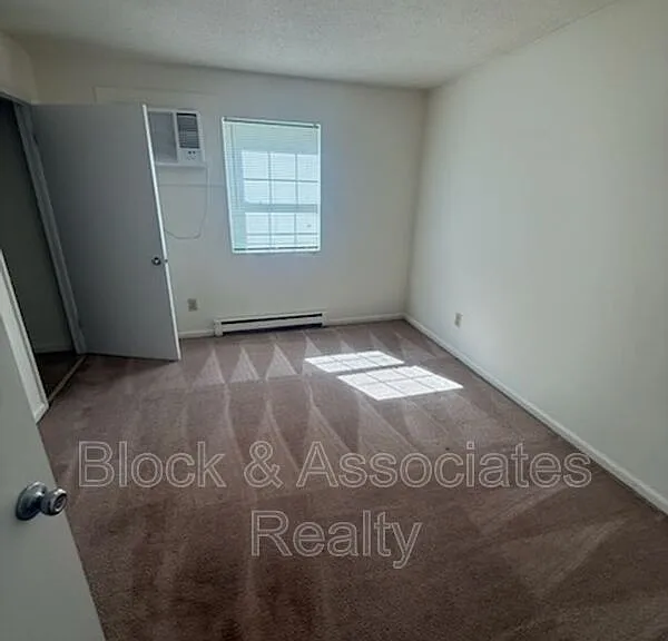 304 Reece Ave #D — Photo 4