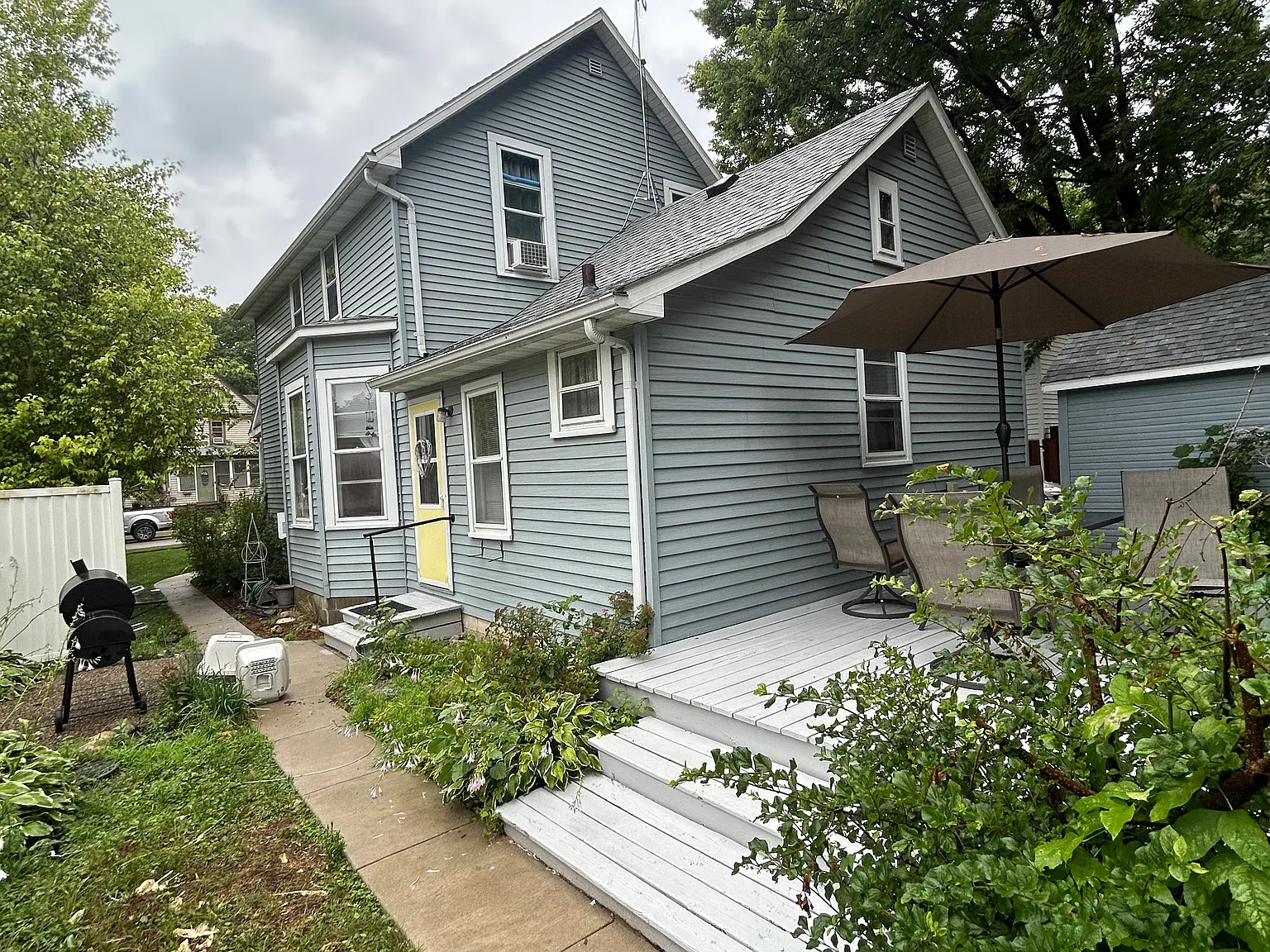 3 bed, 1168 sqft, $1,425 — Photo 2