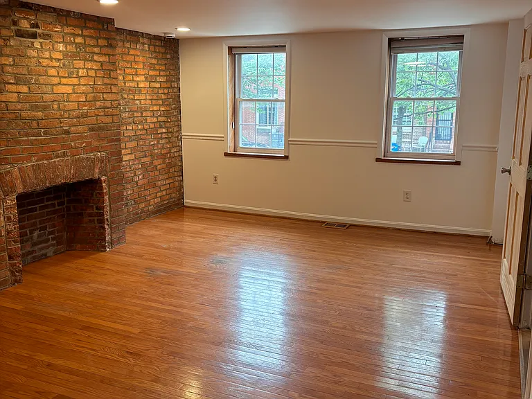 1005 S Kenwood Ave #A — Photo 3