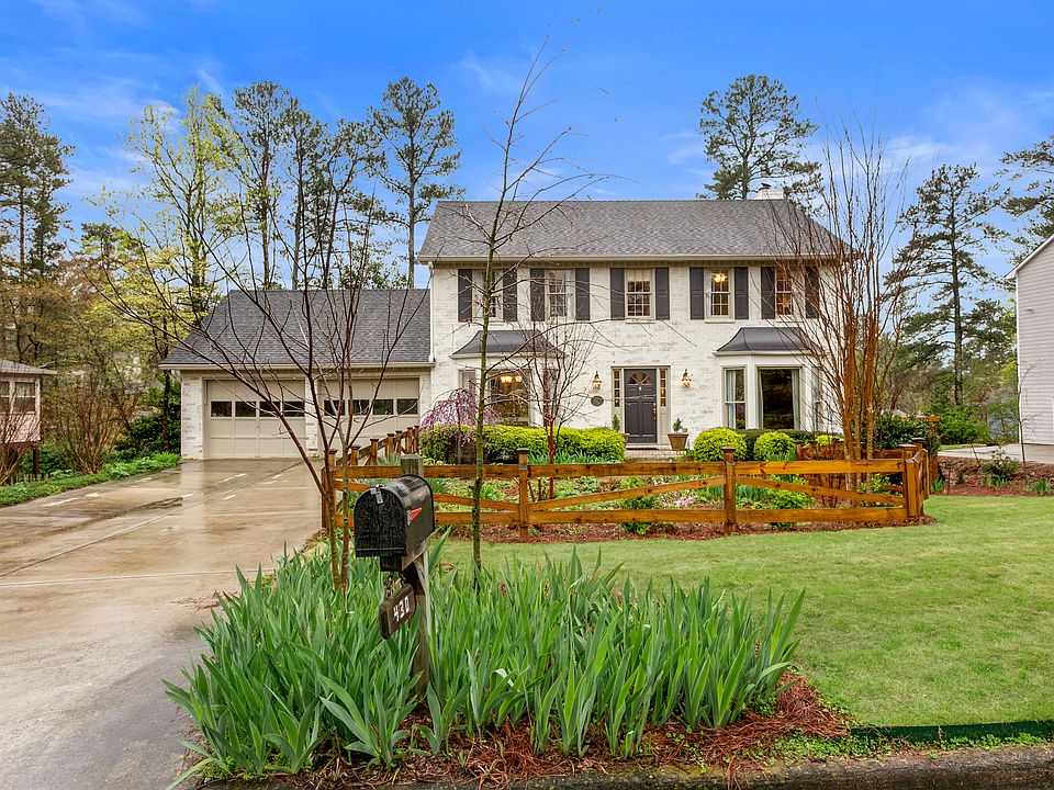 1st image of 430 Silver Pine Trl