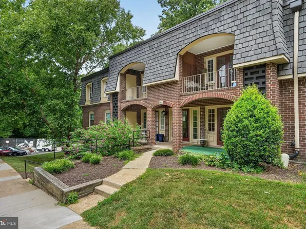 5905 E Noblestown Rd Unit E, Springfield, VA 22152
