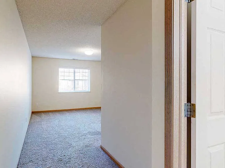 Northbrook Apartments — Photo 214