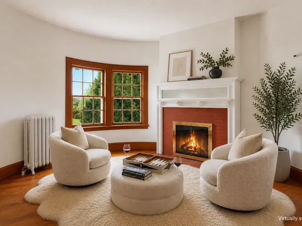 98 Byram Shore Rd APT 1, Greenwich, CT 06830
