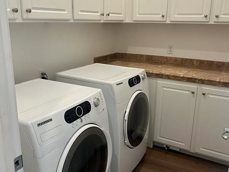 1216 Olivia Pkwy — Photo 12