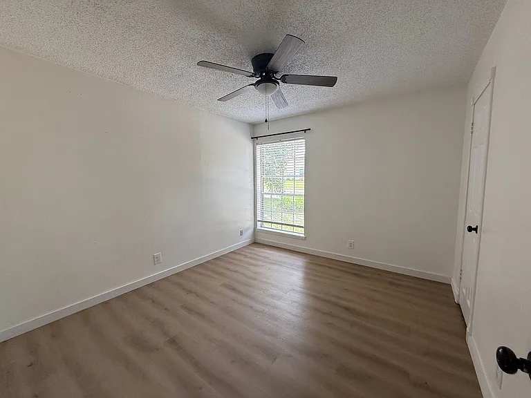 3106 Sierra Dr — Photo 14