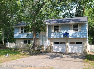 120 Gudz Rd, Lakewood, NJ 08701