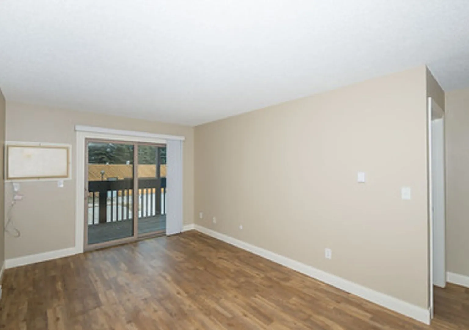GC Apartments 2513 — Photo 3
