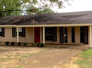 203 Lady Catherine St, Pelahatchie, MS 39145