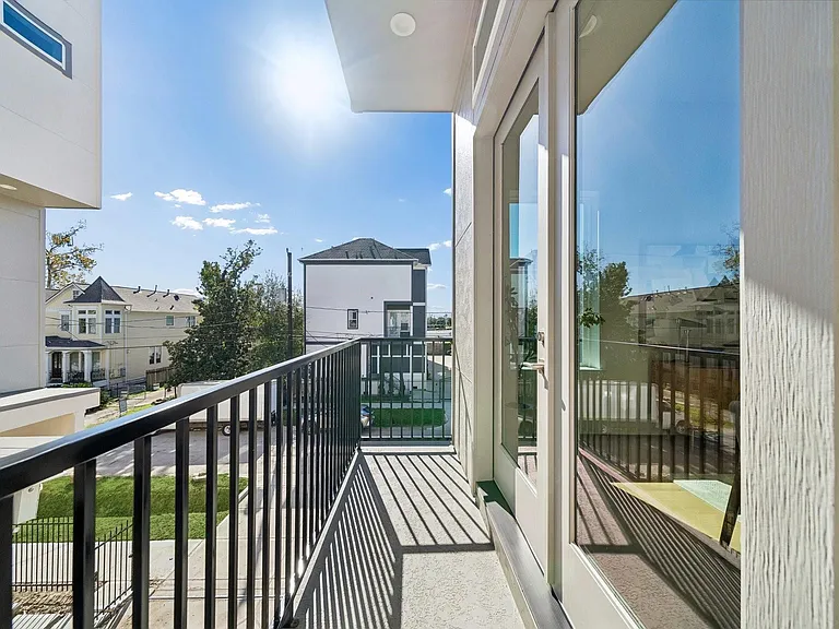 1405 W 21st St #A — Photo 28