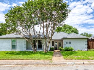6203 Copperhill Dr, Dallas, TX 75248