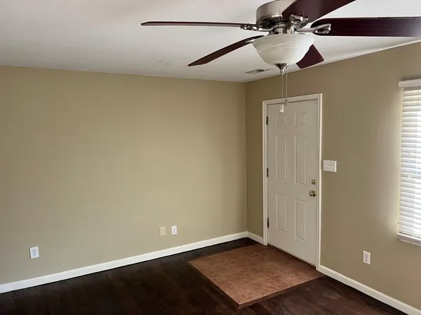 8549 Wornall Rd, Kansas City, MO 64114