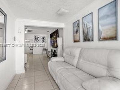 3275 NW 95th St, Miami, FL, 33147