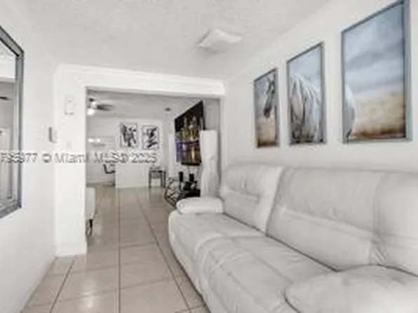 3275 NW 95th St, Miami, FL 33147