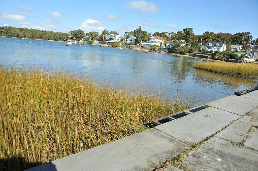 22 Cove St, Onset, MA 02558 MLS 73085642 Zillow