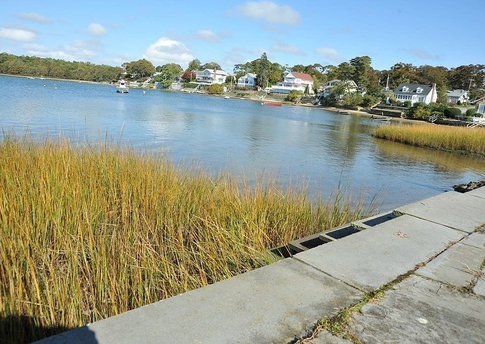 22 Cove St, Onset, MA 02558 MLS 73085642 Zillow