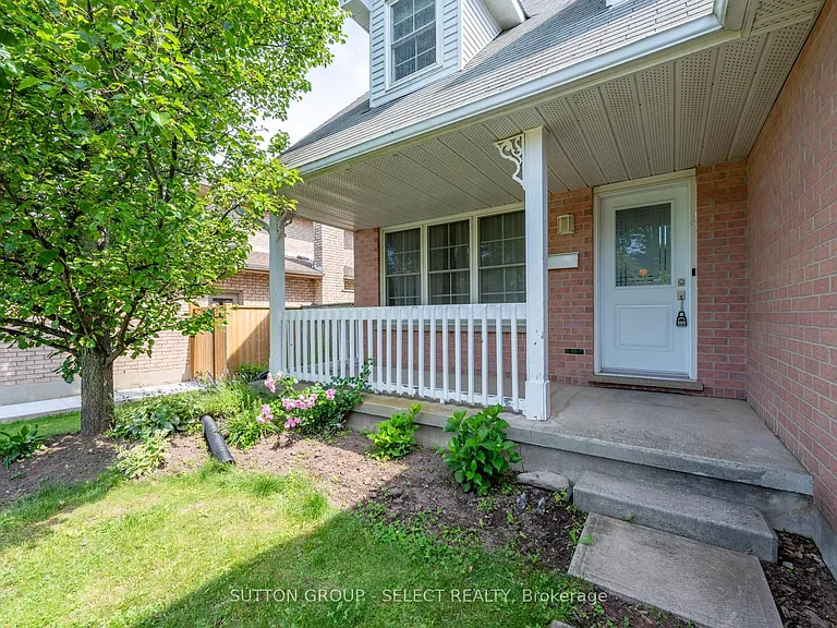 1144 Aldersbrook Rd — Photo 3
