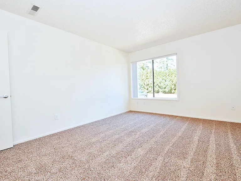 Timberwood Apartments — Photo 31